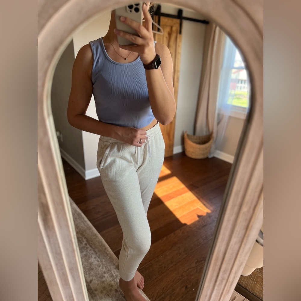 Cream Under Armor Joggers